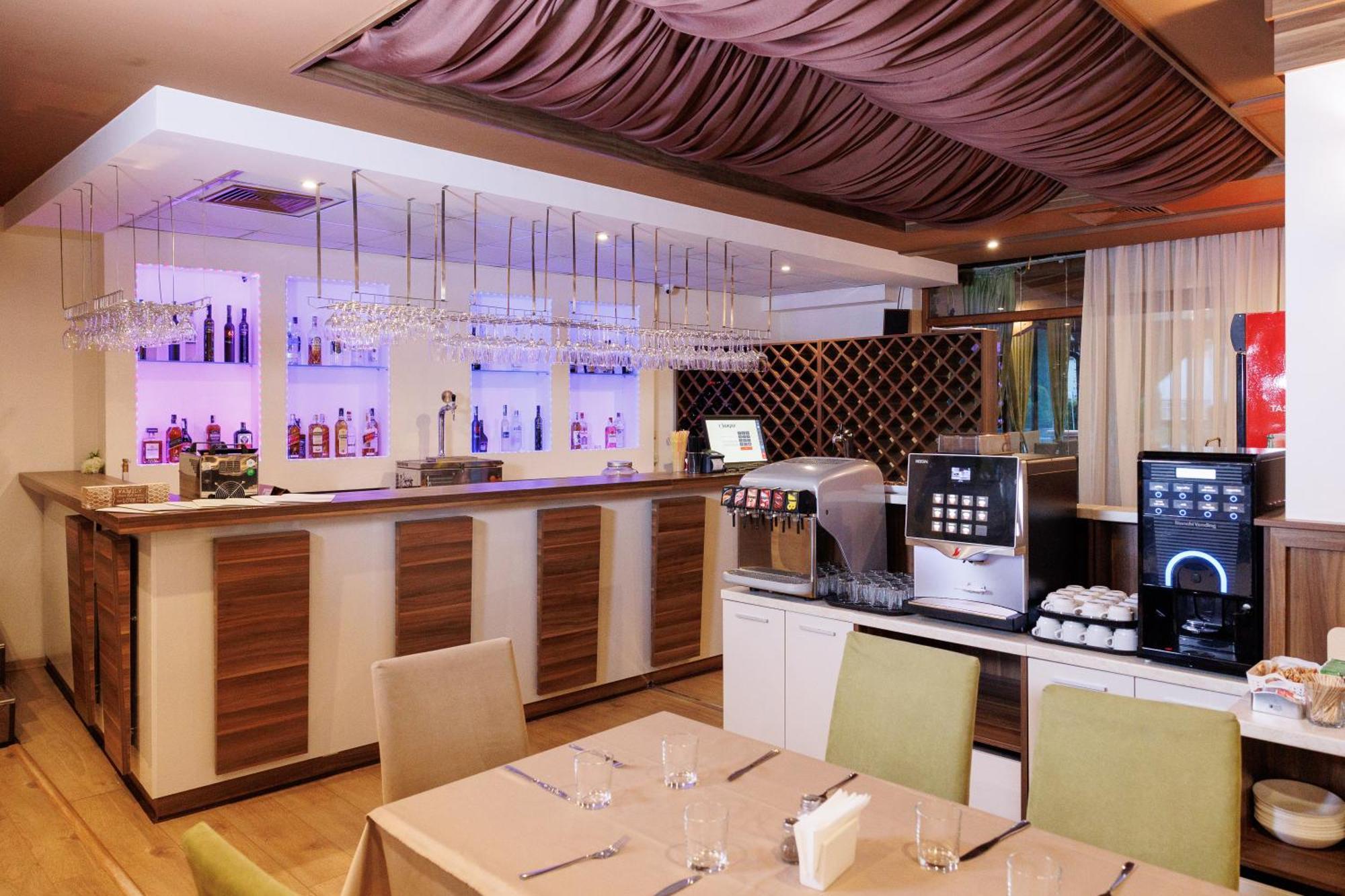 Green Wood Hotel & Spa 班斯科 外观 照片